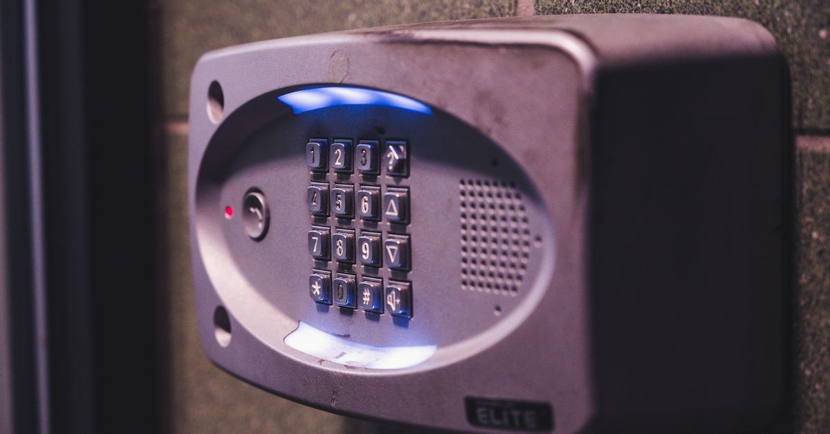 A Security Checklist for Brooklyn Storefronts and Small Offices — Brooklyn Heights Locksmith