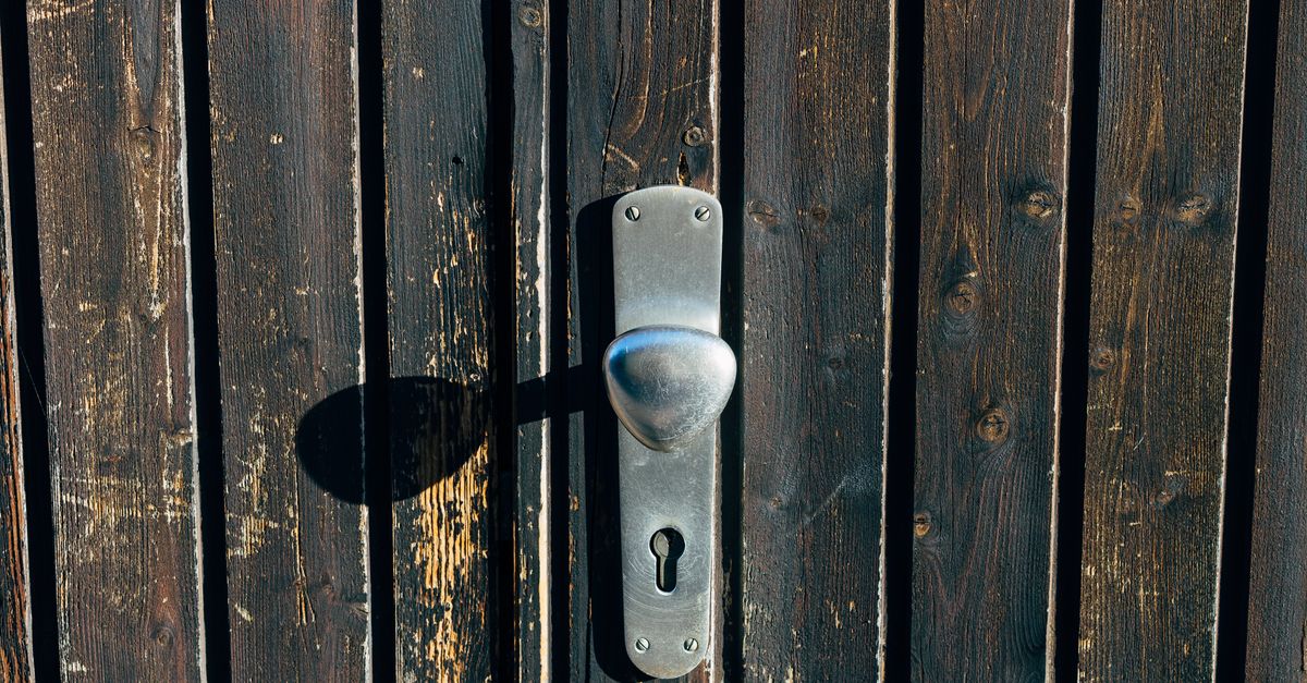 Locked Out of Your House? Damage-Free Entry, Explained Step by Step — Brooklyn Heights Locksmith